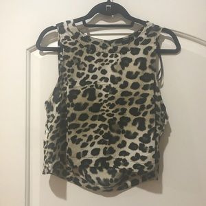 NWT Leopard cropped cut out back tank